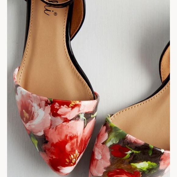 LOOKING!! 👀 - Picture 3 of 6